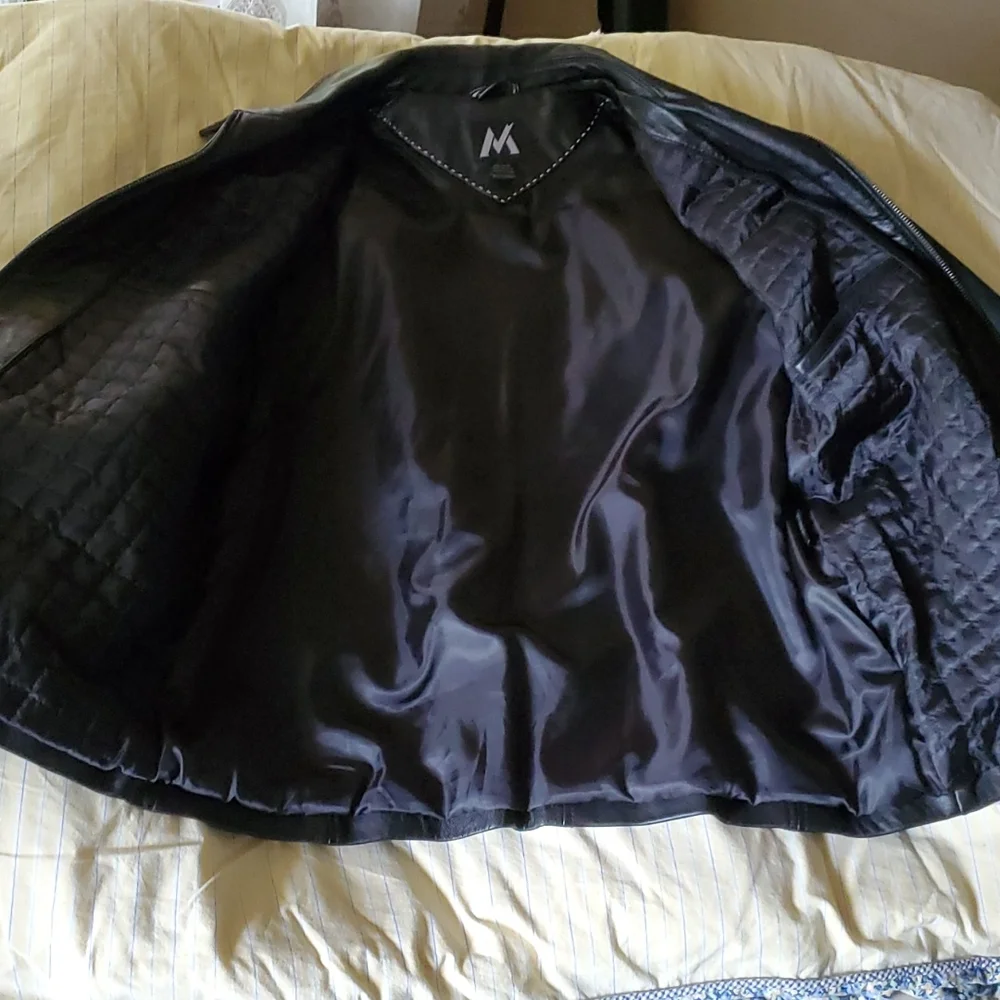 Black Leather Jacket - Picture 9 of 16